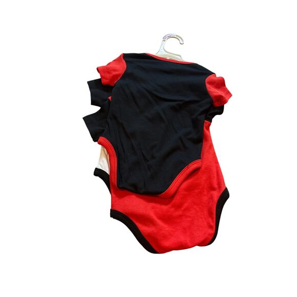 NWT D.C. United Newborn & Infant 3-6 Months 3-Pack Bodysuit Set Black/Red/white - Picture 4 of 5